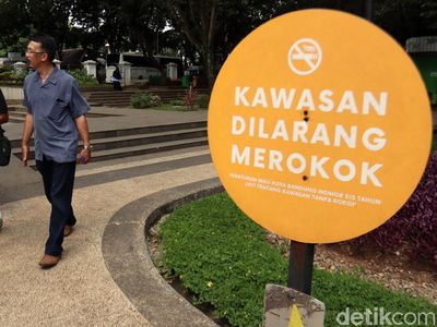 Asyik! Taman Balai Kota Bandung Kini Bebas Asap Rokok