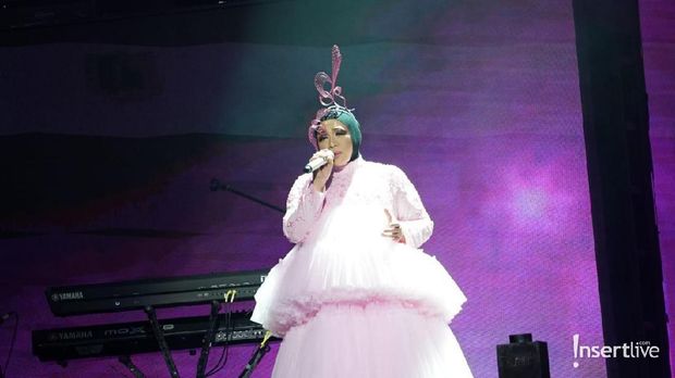 Melly Goeslaw