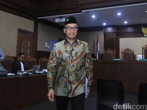 Selain Hukuman 7 Tahun Bui, Hak Politik Imam Nahrawi Dicabut 4 Tahun Selain Hukuman 7 Tahun Bui, Hak Politik Imam Nahrawi Dicabut 4 Tahun