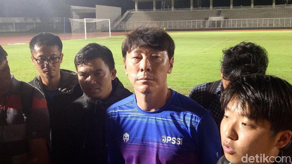 Shin Tae-yong mengungkap menu latihan menjelang Timnas U-19 vs Arab Saudi. (Foto: detikcomRandy Prasatya)
