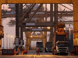 Permudah Ekspor, Pelindo III Sederhanakan Proses Bisnis