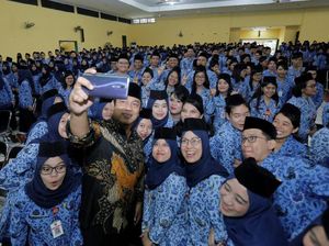 Lantik 682 ASN Baru, Wali Kota Semarang Bicara Gaya Kerja Milenial