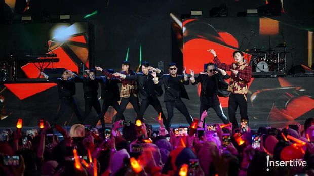 TVXQ di Korean Wave In Love 
