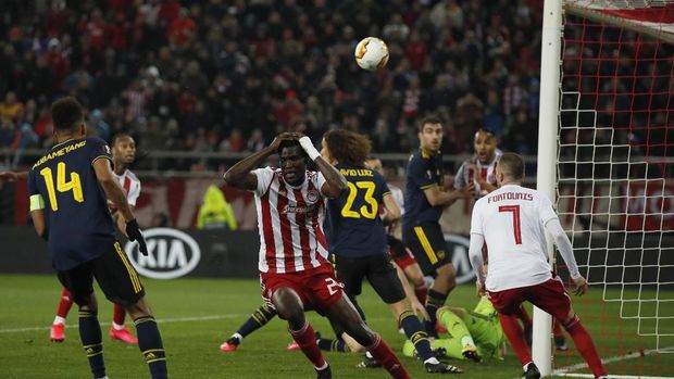 Pertandingan leg pertama Olympiakos vs Arsenal di babak 32 besar Liga Europa. (
