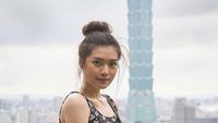 Foto: Gaya Liburannya Carla Yules, Miss Indonesia 2020