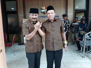 Paslon Independen Solo Bersyukur Kasus Dugaan Pemalsuan Disetop Bawaslu Paslon Independen Solo Bersyukur Kasus Dugaan Pemalsuan Disetop Bawaslu