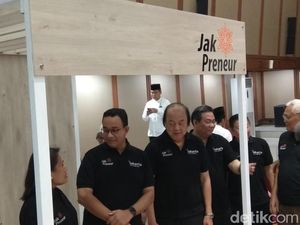 Setelah Gerobak, Orang Terkaya RI Mau Sumbang Motor Sampah ke Anies