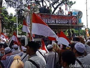 KPAI: Bawa Anak Kecil di Aksi, Panitia 212 Harus Tanggung Jawab KPAI: Bawa Anak Kecil di Aksi, Panitia 212 Harus Tanggung Jawab