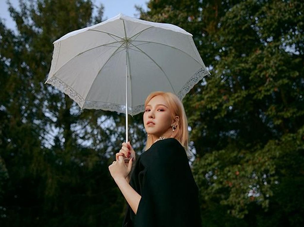 Wendy Red Velvet Kabarkan Kondisinya Usai Insiden di SBS Gayo Daejeon Wendy Red Velvet Kabarkan Kondisinya Usai Insiden di SBS Gayo Daejeon