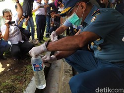 Lantamal VIII Manado Musnahkan 2.700 Liter Cap Tikus Seharga Rp 800 Juta