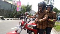Penjahit-Pak RW Siap Lawan Gibran/Purnomo