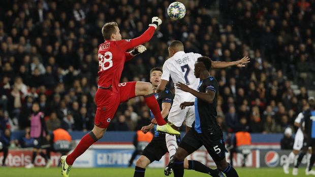 Ragam Alasan Mignolet Pakai Nomor Punggung 88 di Club Brugge
