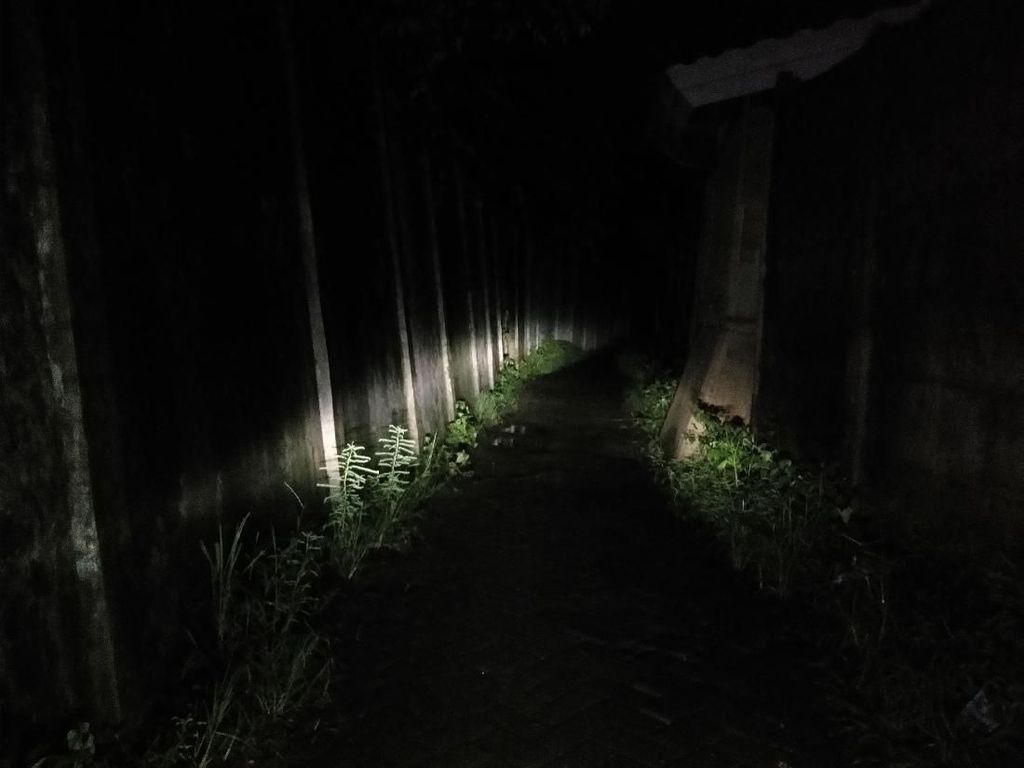 Horor, Penampakan di Gang Begal Payudara Mahasiswi UIN Makassar Malam Hari Horor, Penampakan di Gang Begal Payudara Mahasiswi UIN Makassar Malam Hari