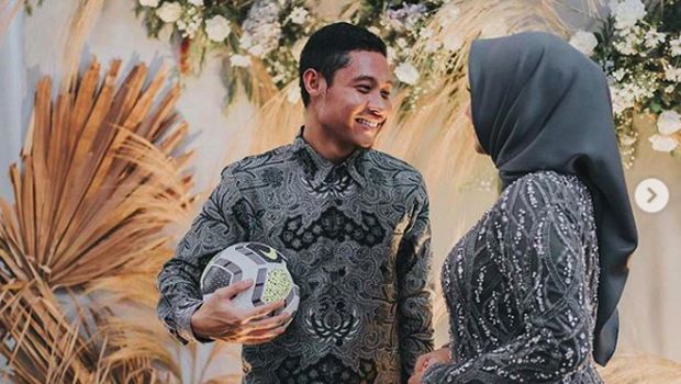 Evan Dimas bertunangan