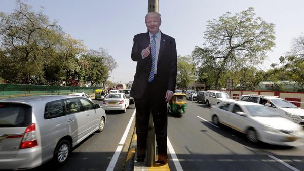 Di India, Figura Trump Mejeng Dimana-mana