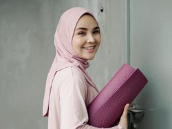 Hari ini, Ria Miranda Luncurkan Koleksi Busana Olahraga