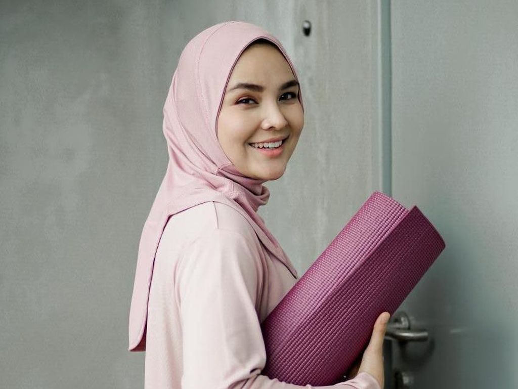 Hari ini, Ria Miranda Luncurkan Koleksi Busana Olahraga Hari ini, Ria Miranda Luncurkan Koleksi Busana Olahraga