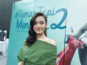 Mawar De Jongh Masih Gugup Nyanyi di Panggung Konser Mawar De Jongh Masih Gugup Nyanyi di Panggung Konser
