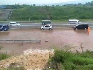 Cegah Saluran Irigasi Banjiri Tol Pandaan-Malang, Tanggul Ditinggikan