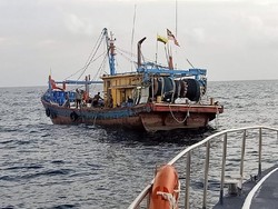 KKP Tangkap Kapal Asing Berbendera Malaysia di Selat Malaka