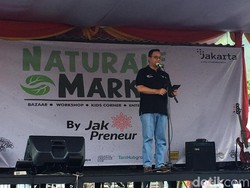 Anies Luncurkan JakPreneur, Sempurnakan Program OK OCE