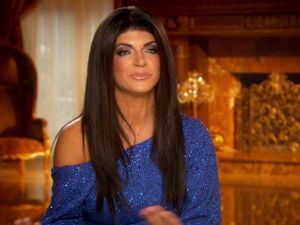 Kembali Bersama, Teresa Giudice Tolak Tidur Bareng Sang Suami Kembali Bersama, Teresa Giudice Tolak Tidur Bareng Sang Suami