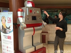 Sambut Era 4.0, Hotel di Cirebon Hadirkan Robot Pelayan Tamu