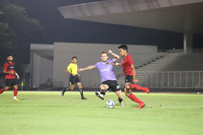 Timnas Indonesia vs persita Tangerang