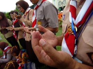 Doa Bersama Korban Susur Sungai SMPN 1 Turi Doa Bersama Korban Susur Sungai SMPN 1 Turi