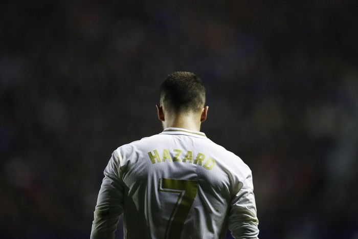 VALENCIA, SPAIN - FEBRUARY 22: Eden Hazard of Real Madrid gestures during the Liga match between Levante UD and Real Madrid CF at Ciutat de Valencia on February 22, 2020 in Valencia, Spain. (Photo by Eric Alonso/Getty Images)