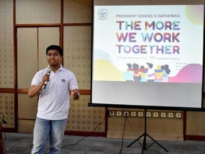 Mengenal Pendiri Indocuddle, Layanan Curhat dan Pelukan yang Viral Mengenal Pendiri Indocuddle, Layanan Curhat dan Pelukan yang Viral