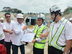 Bye-bye Corona! Operasi Kereta Cepat JKT-BDG Batal Molor