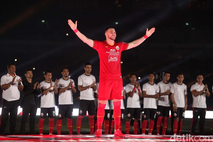 Ini Dia Formasi Lengkap Persija Jakarta Persija Jakarta menggelar launching team di Stadion GBK, Jakarta, Minggu (23/2/2020). Seluruh punggawa team diperkenalkan.