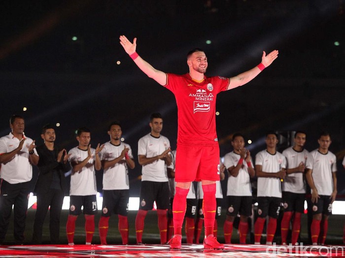 Persija Jakarta menggelar launching team di Stadion GBK, Jakarta, Minggu (23/2/2020). Seluruh punggawa team diperkenalkan.