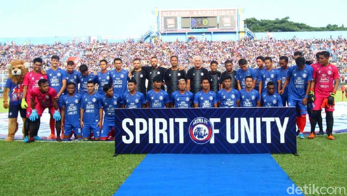 Ini Jersey Arema untuk Liga 1 2020 Arema FC kembali memperkenalkan jersey kandang untuk Liga 1 2020. Sebelumnya, mereka telah meluncurkan jersey ketiganya pada akhir lalu.