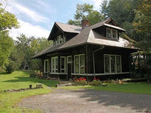 Disulap, Stasiun Kereta Tua Berubah Jadi Rumah Rp 9 M