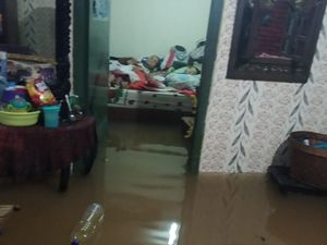 Hujan Guyur Jakarta, Pemukiman di Cipinang Pulomaja Kebanjiran