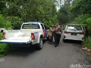 Minibus Angkut Mahasiswa dari Madura Terguling Karena Rem Blong