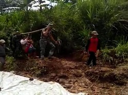 Viral TNI di Cianjur Tandu Warga Sakit Sejauh 2 Km Pulang ke Rumah