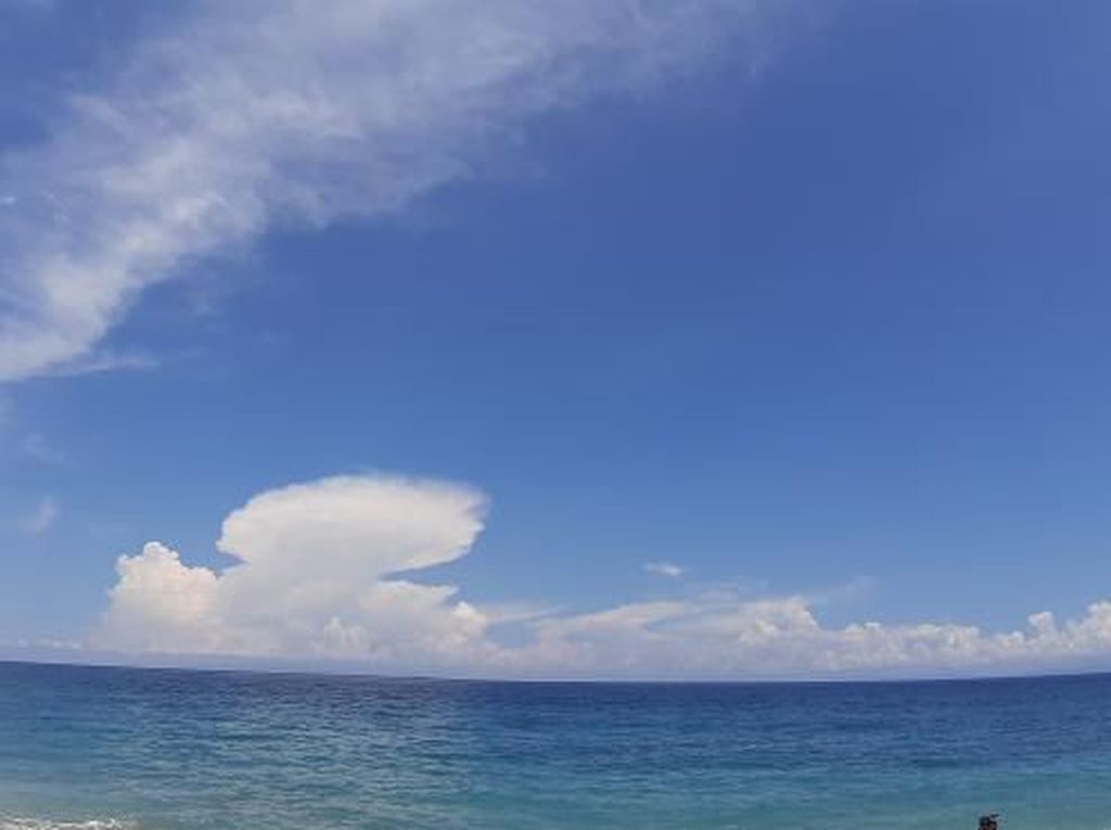 Pantai Virgin Bali yang Bikin Jatuh Hati Pantai Virgin Bali yang Bikin Jatuh Hati