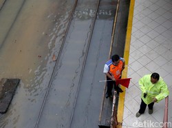 Terimbas Banjir, 10 Perjalanan Kereta Api Jarak Jauh Terganggu