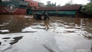 Ketika Yamaha Mio Menanti Dievakuasi