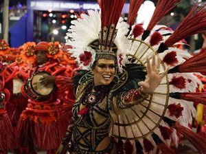 Melihat Kemeriahan Karnaval Rio di Brasil