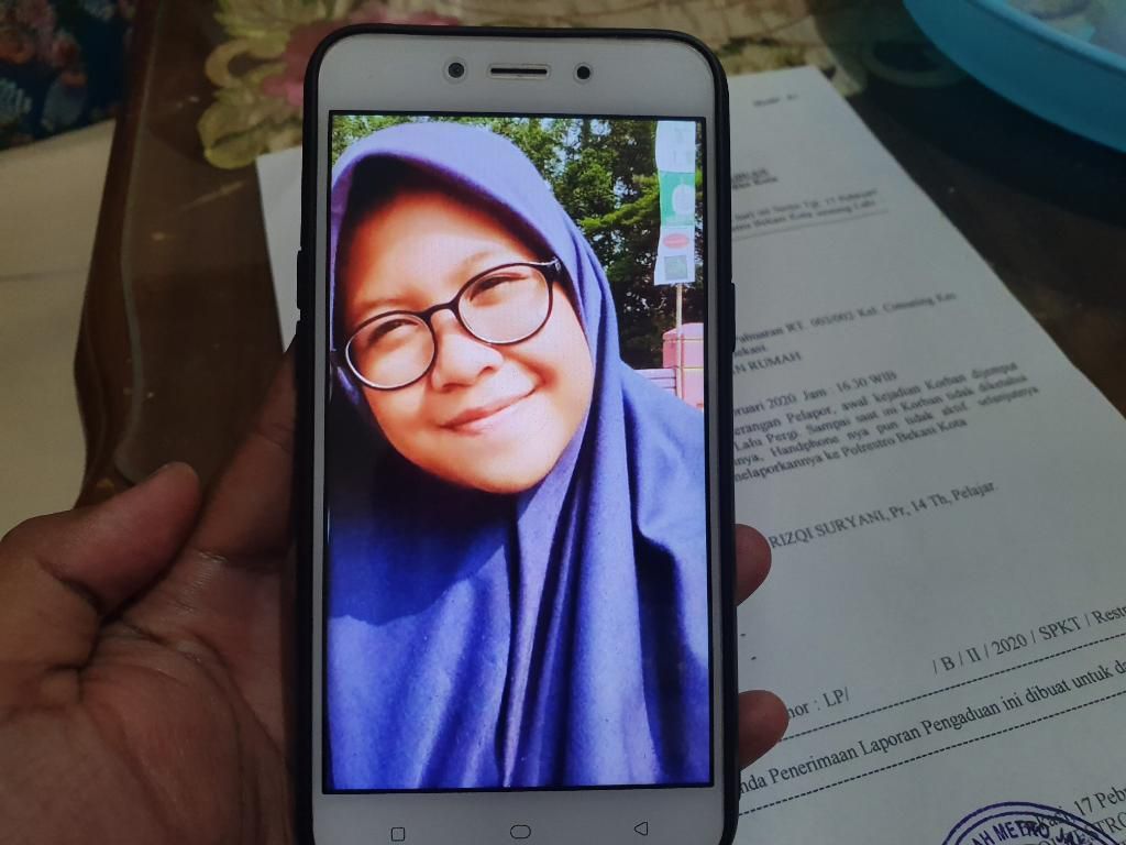 Tolong! Siswi SMP di Bekasi Ini Sudah Seminggu Menghilang Tolong! Siswi SMP di Bekasi Ini Sudah Seminggu Menghilang