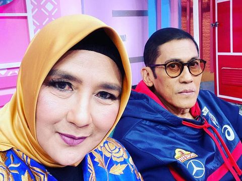 Lama Tak Terlihat, Yati Octavia dan Pangky Suwito Jual Martabak dan Bakso