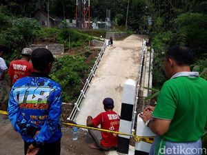 Jembatan Baru Senilai Rp 1,2 M di Boyolali Ambrol Jembatan Baru Senilai Rp 1,2 M di Boyolali Ambrol
