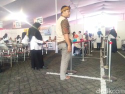 Cerita Panitia Harus Nyeker demi Peserta Tes CPNS di Bandung