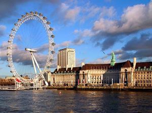 Kasihan Mumbai Eye, Belum Dibangun tapi Sudah Digusur Kasihan Mumbai Eye, Belum Dibangun tapi Sudah Digusur