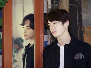 Kim Jung Hyun Komentari Gosip Hyun Bin dan Son Ye Jin Pacaran