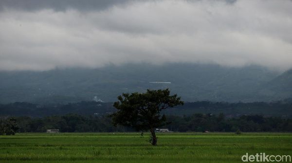 Penampakan Kabupaten Bandung yang Diselimuti Awan Hitam